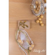 Μπομπονιέρα γάμου Μεταλλική Κλαδί Ελιάς πάνω σε Βάση από  Φυσικό ξύλο 